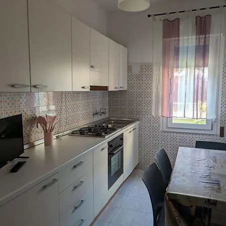 شقة Located Just Steps From The Sea كاوْرلي